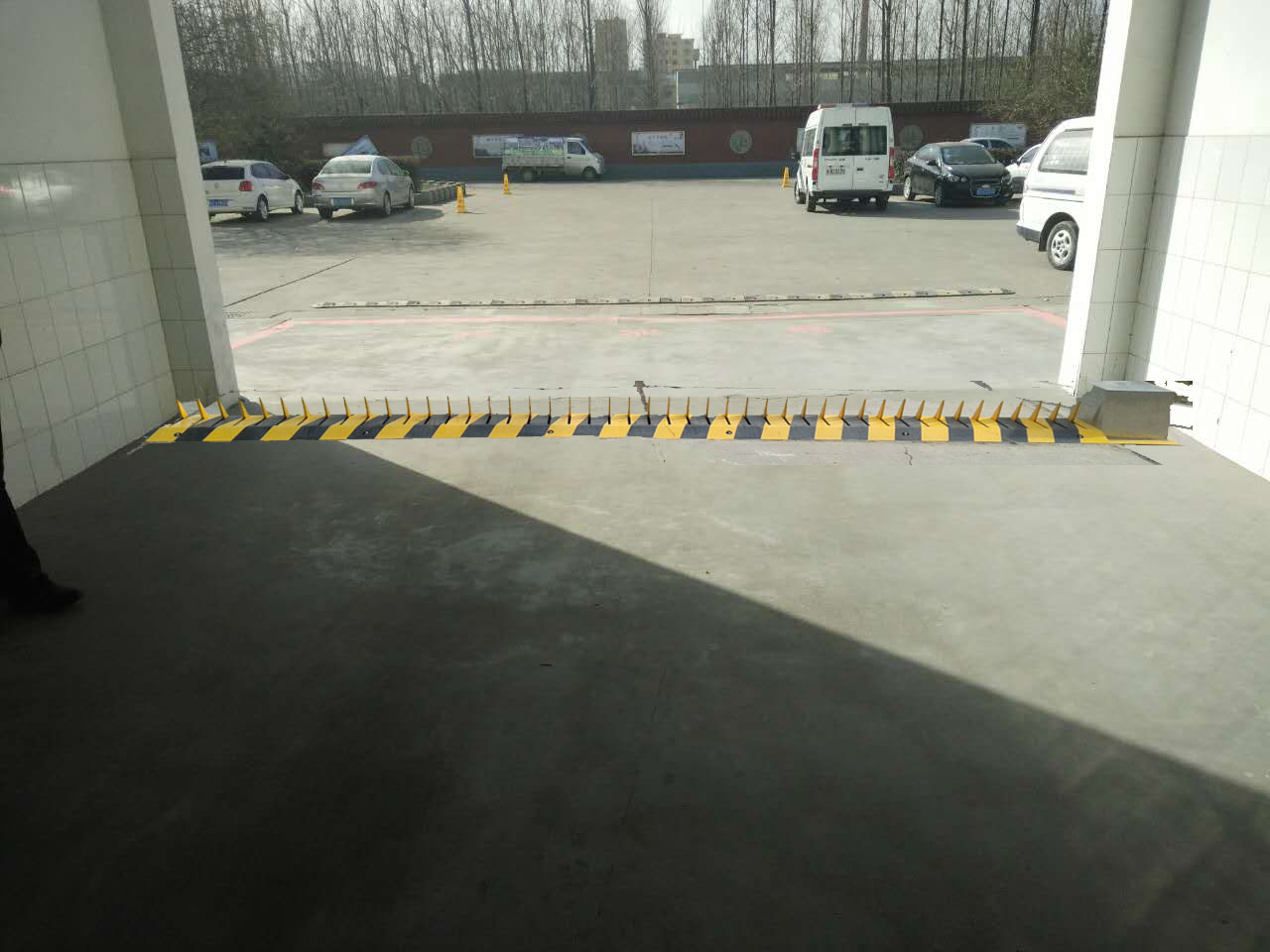 1515479309983155.jpg 升降限高桿